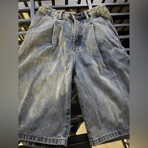 Stylish Gray Denim Jorts